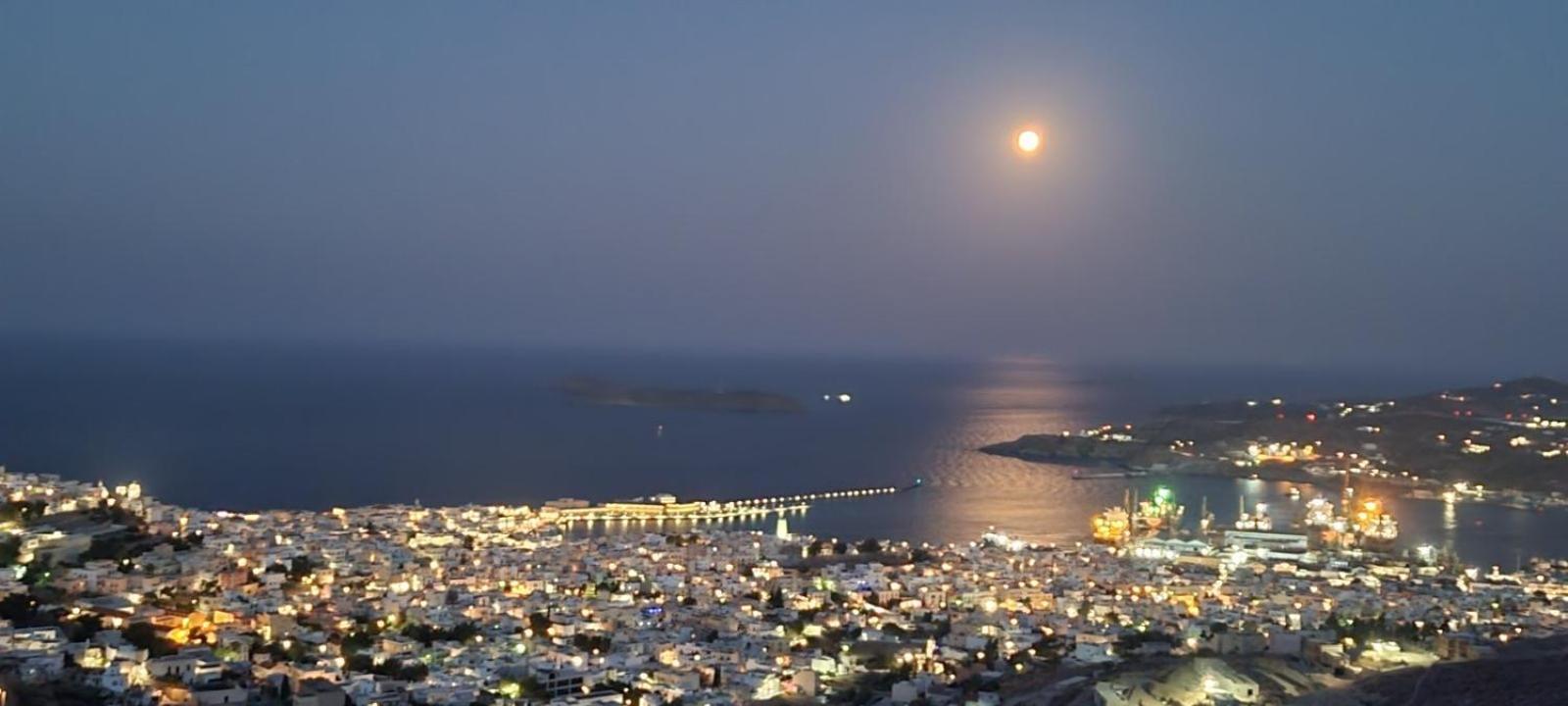 Syros Apartments Suites Chryssonisos Kini מראה חיצוני תמונה