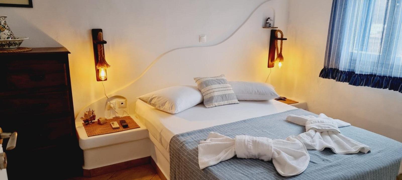 Syros Apartments Suites Chryssonisos Kini מראה חיצוני תמונה