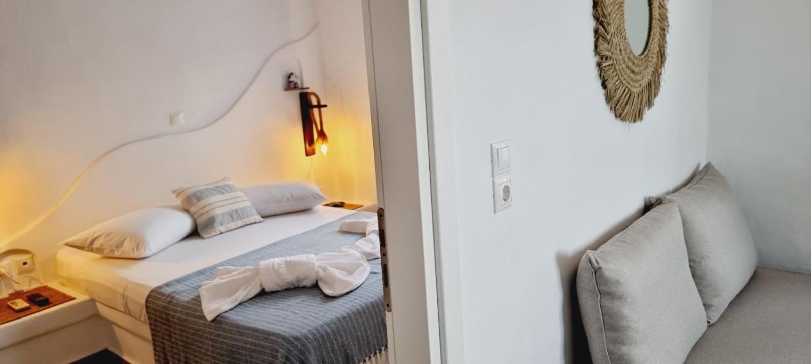Syros Apartments Suites Chryssonisos Kini מראה חיצוני תמונה